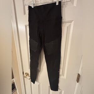 ALO Yoga Black Moto Leggings Mesh Details